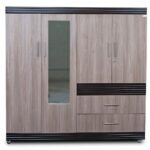 Closet Contempo
